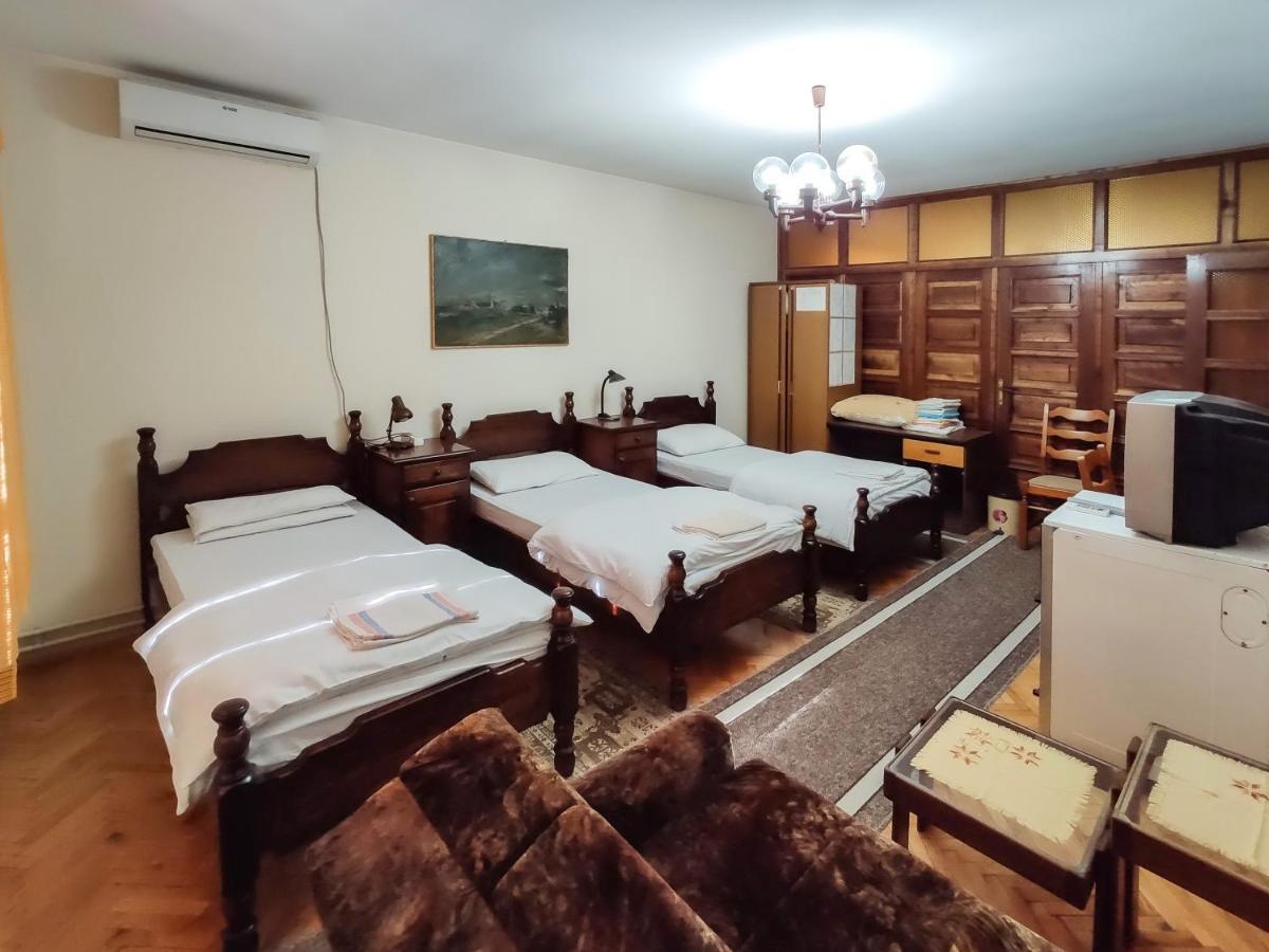 Pansion Jakic Bac Екстериор снимка